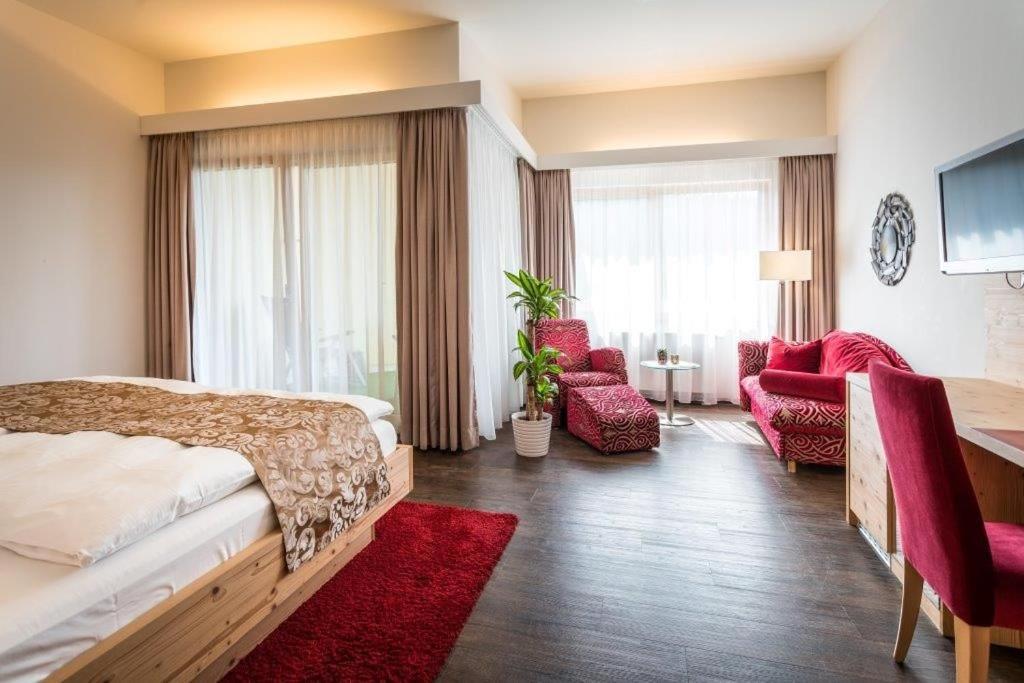 Naturparkhotel Adler Вольфах Экстерьер фото