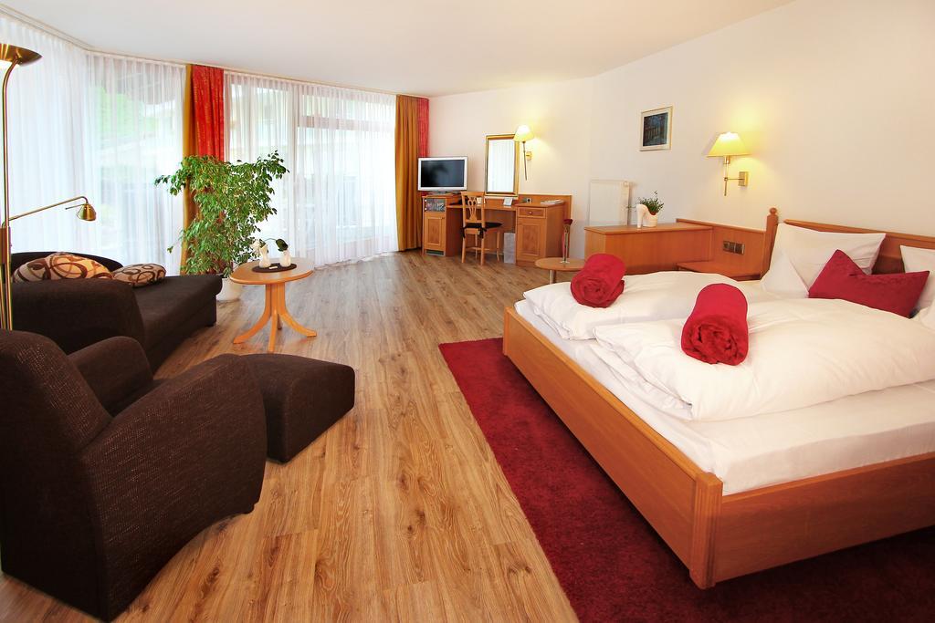 Naturparkhotel Adler Вольфах Экстерьер фото