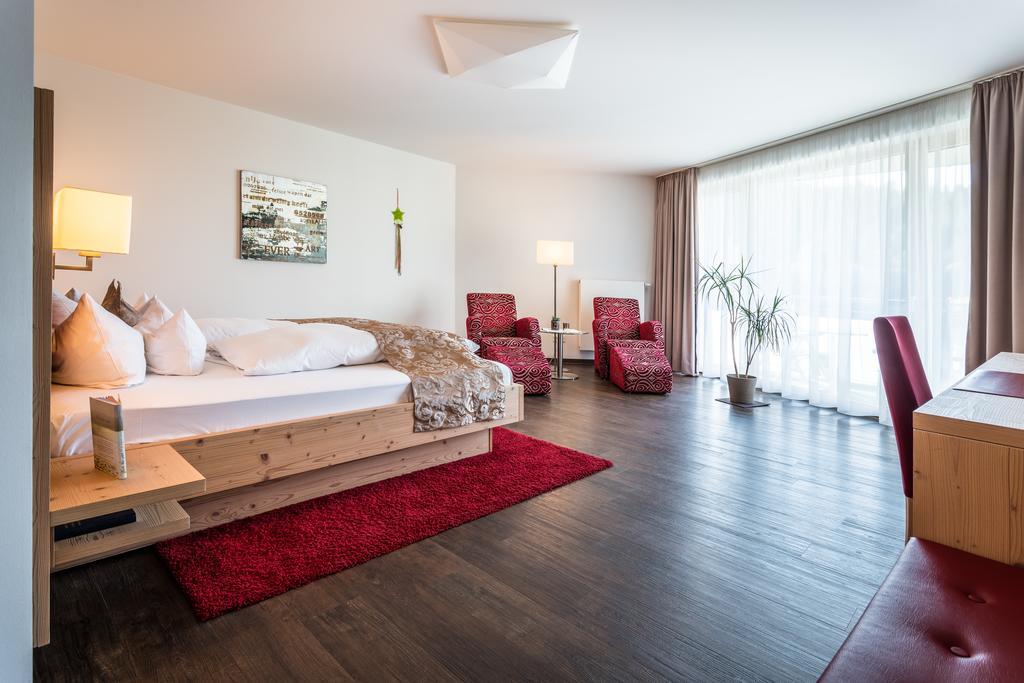 Naturparkhotel Adler Вольфах Экстерьер фото
