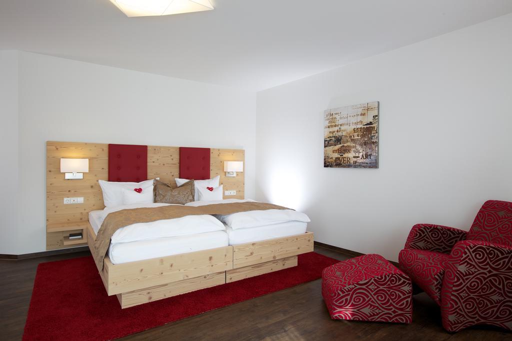 Naturparkhotel Adler Вольфах Экстерьер фото