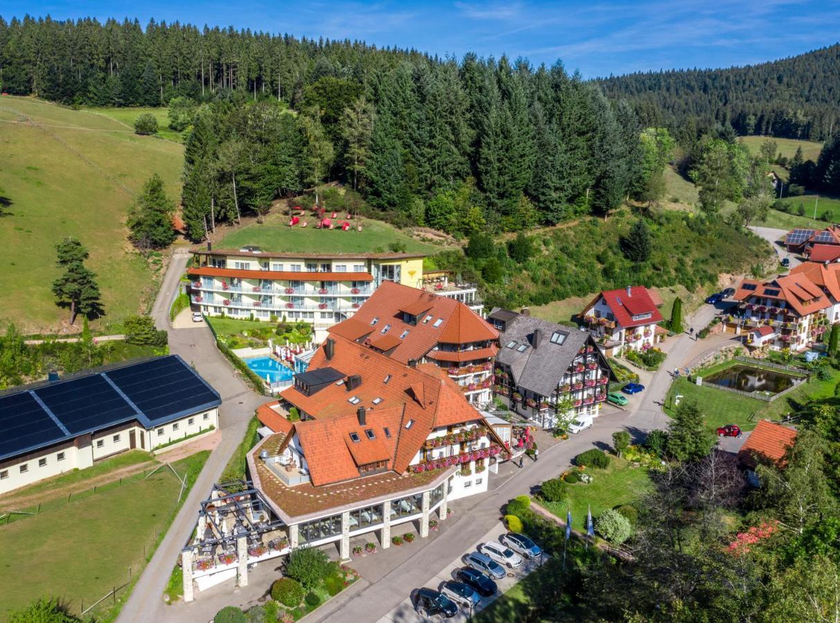 Naturparkhotel Adler Вольфах Экстерьер фото